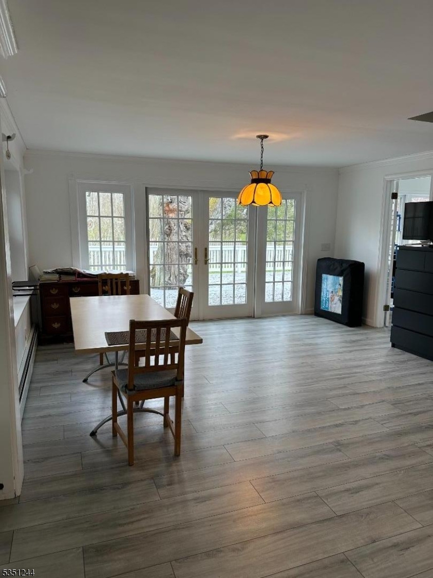 Bernards Twp., New Jersey, 07931, United States, 3 Bedrooms Bedrooms, ,2 BathroomsBathrooms,Residential,For Sale,1779682