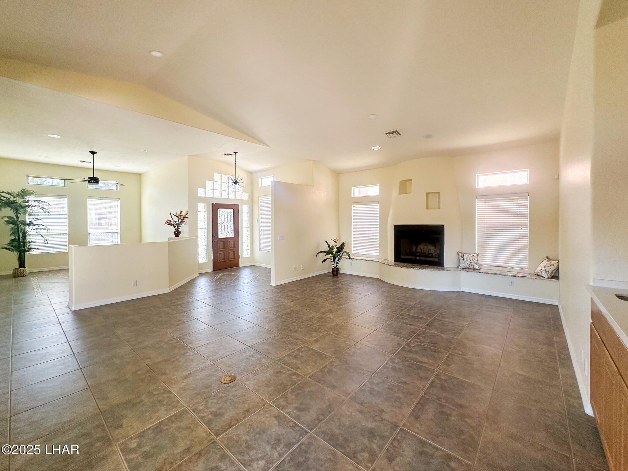 Lake Havasu City, Arizona, 86406, United States, 3 Bedrooms Bedrooms, ,2 BathroomsBathrooms,Residential,For Sale,1846694