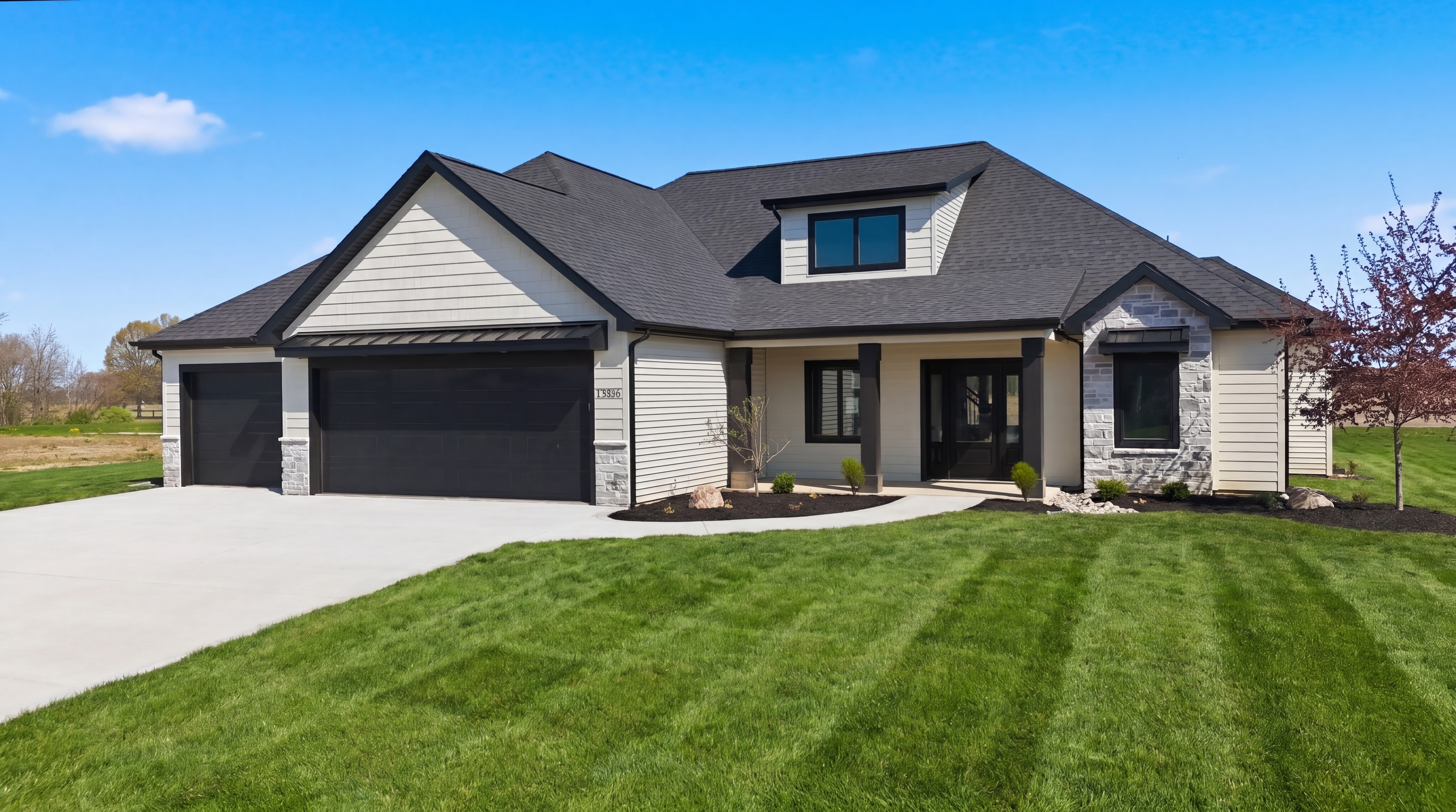  Brand New Three Bedroom Home on a Pond Lot - 物件實景