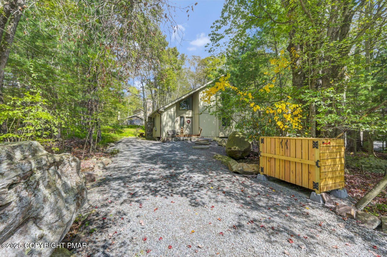 Pocono Pines, Pennsylvania, 18350, United States, 3 Bedrooms Bedrooms, ,2 BathroomsBathrooms,Residential,For Sale,1976304