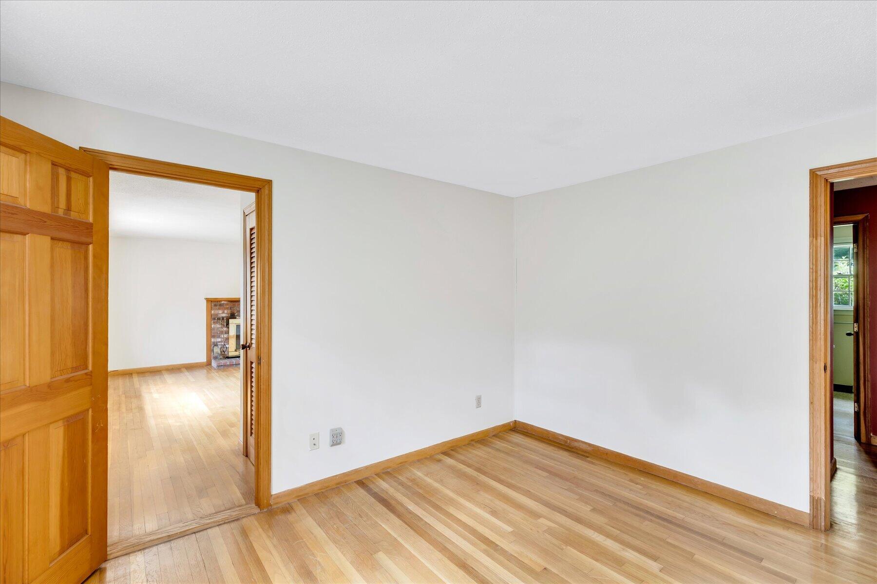  804 Putnam Avenue - 物件實景