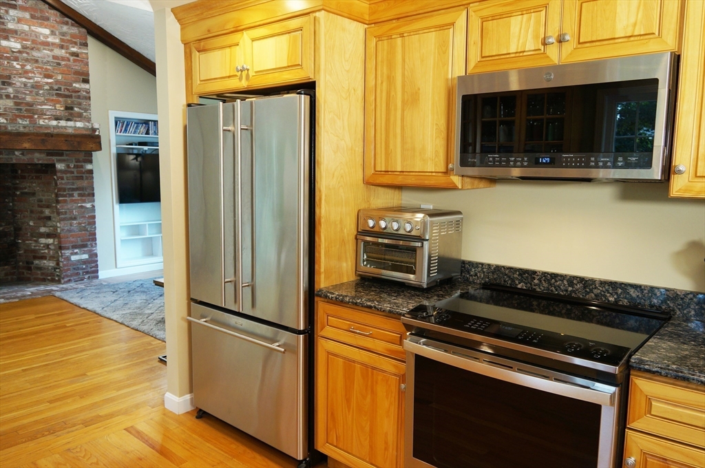 North Reading, Massachusetts, 01864, United States, 4 Bedrooms Bedrooms, ,3 BathroomsBathrooms,Residential,For Sale,1980722