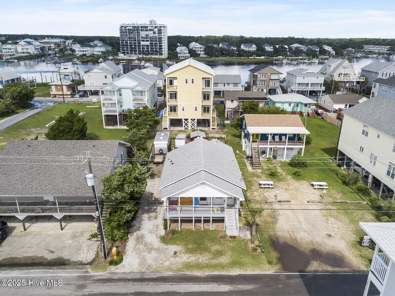 Carolina Beach, North Carolina, 28428, United States, 3 Bedrooms Bedrooms, ,2 BathroomsBathrooms,Residential,For Sale,1837504