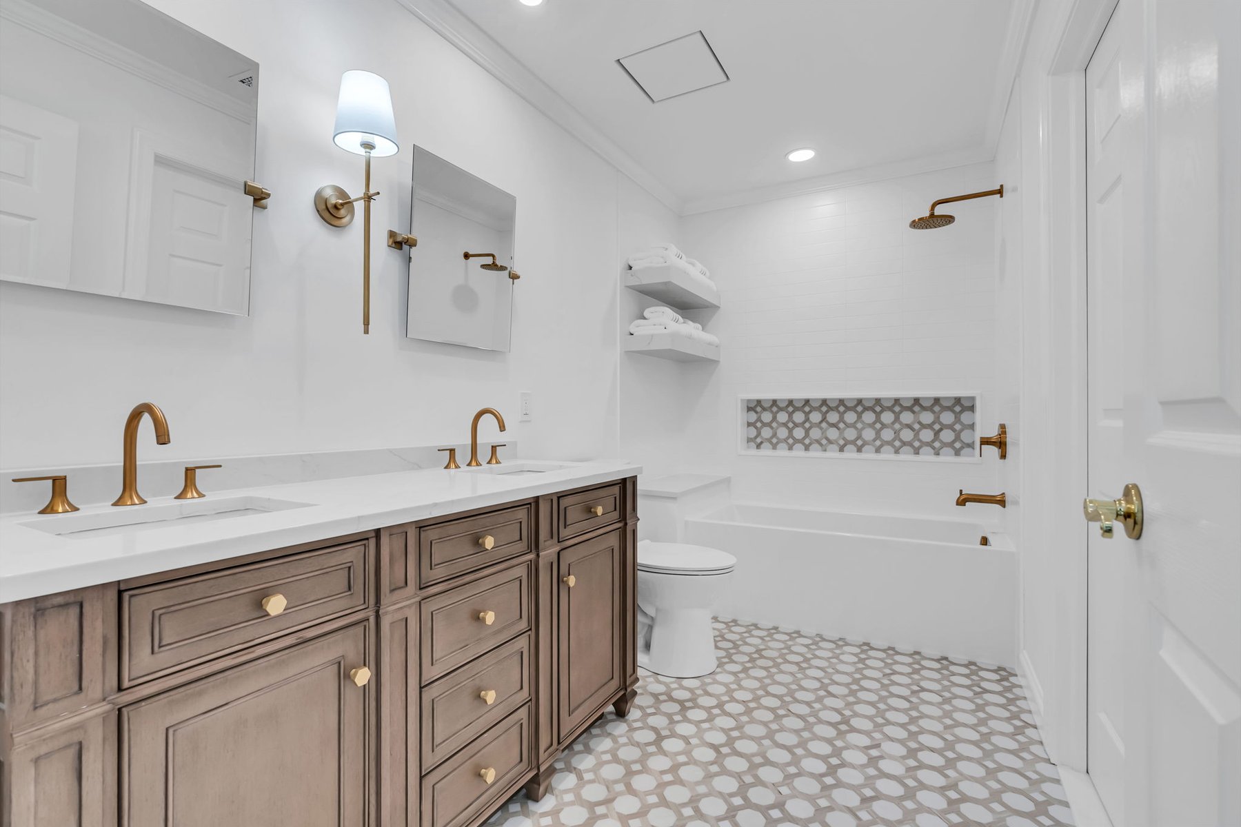 Luxury Shore Colonial Near Sea Girt - 物件實景