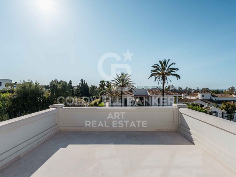 Marbella, Andalusia, ES, 4 Bedrooms Bedrooms, ,5 BathroomsBathrooms,Residential,For Sale,1804781