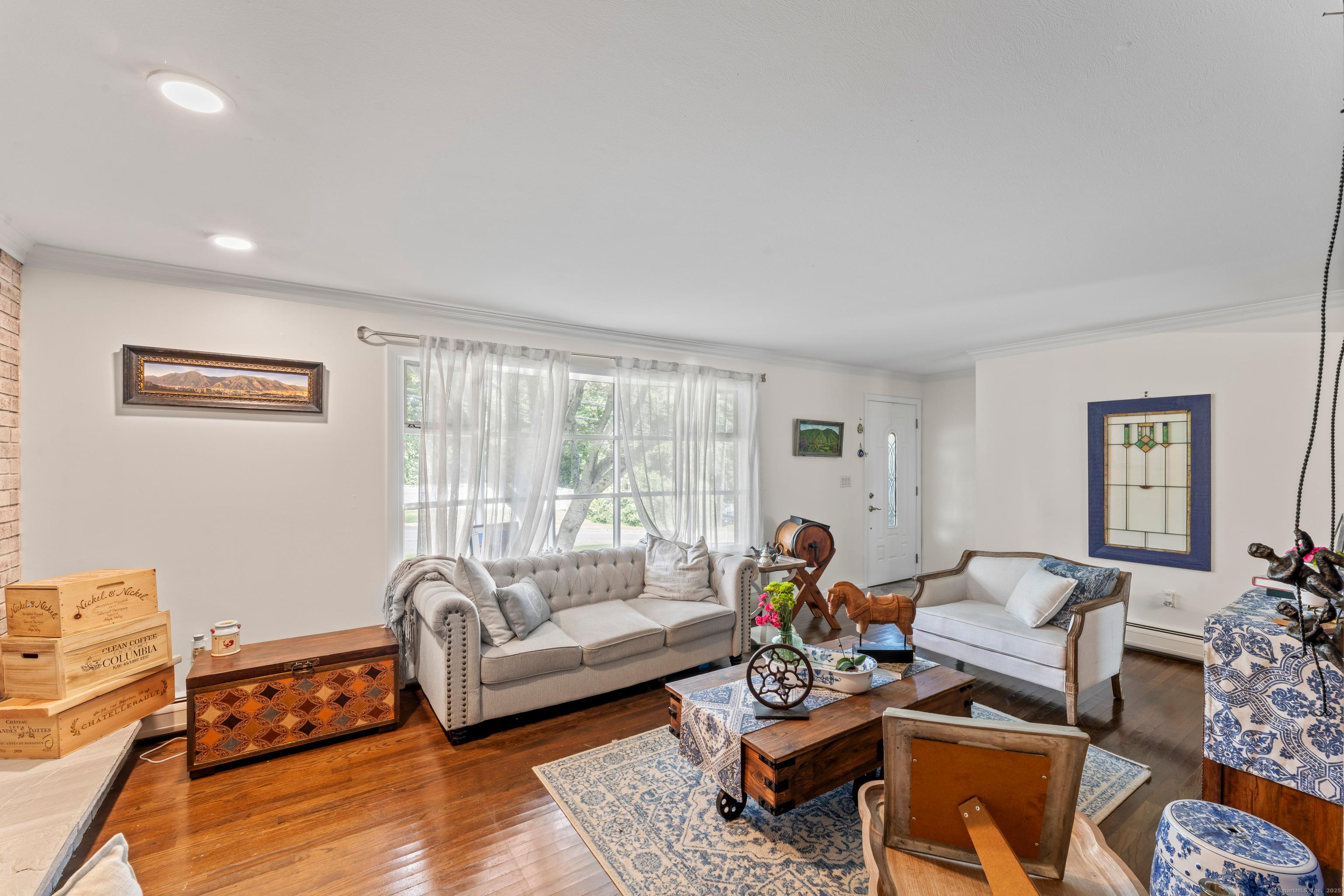 Trumbull, Connecticut, 06611, United States, 4 Bedrooms Bedrooms, ,3 BathroomsBathrooms,Residential,For Sale,1937937