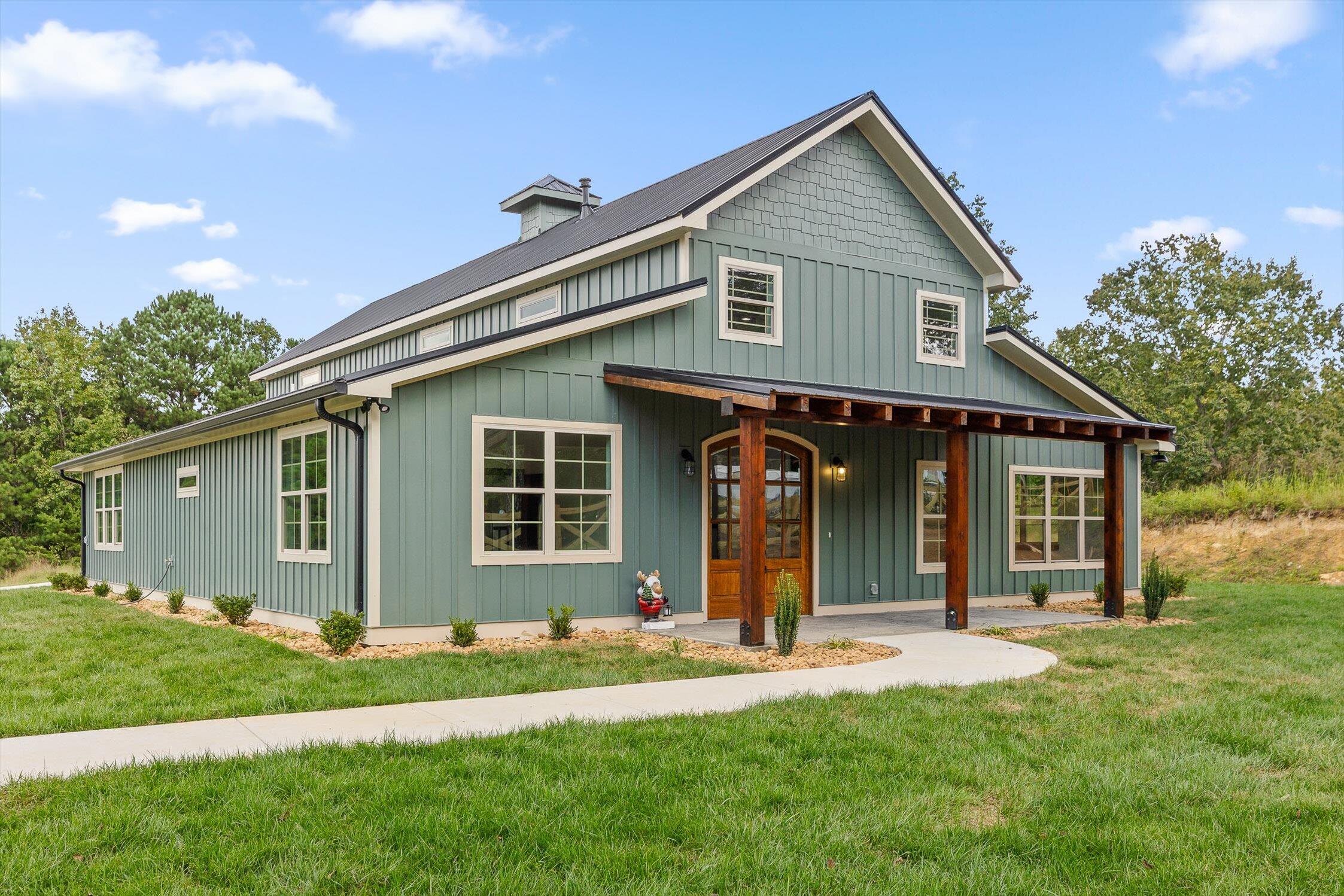 Higdon, Alabama, 35979, United States, 3 Bedrooms Bedrooms, ,2 BathroomsBathrooms,Residential,For Sale,1983057