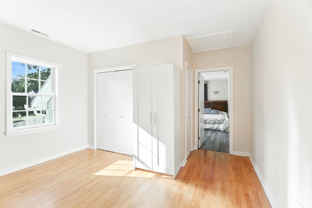 Westfield, Massachusetts, 01085, United States, 4 Bedrooms Bedrooms, ,3 BathroomsBathrooms,Residential,For Sale,1942003