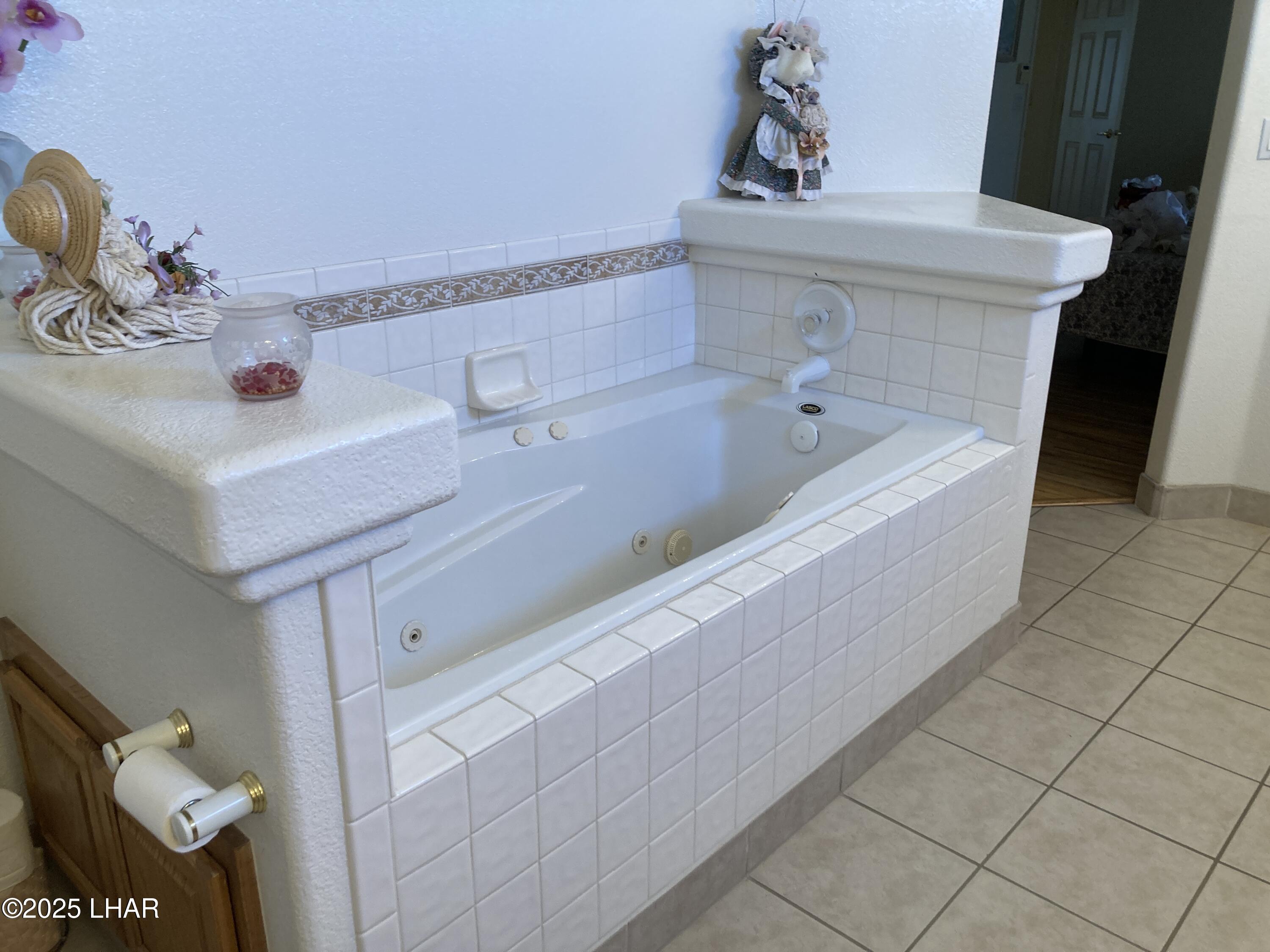 Lake Havasu City, Arizona, 86404, United States, 3 Bedrooms Bedrooms, ,3 BathroomsBathrooms,Residential,For Sale,1949772