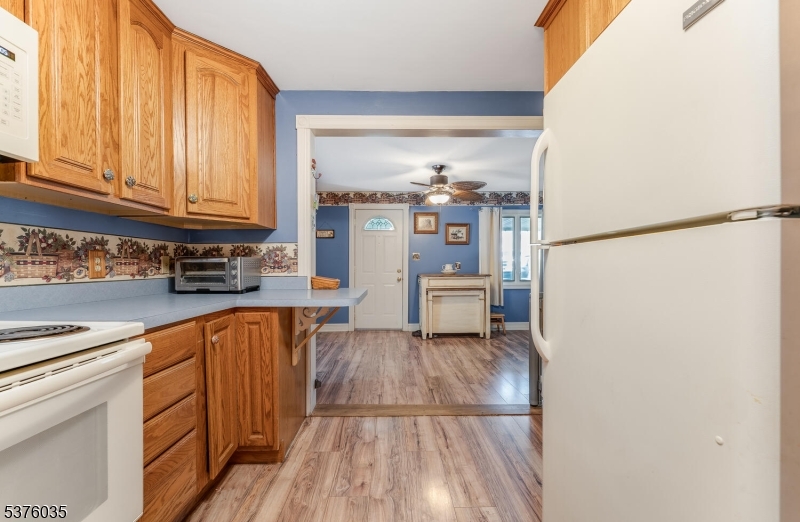Phillipsburg Town, New Jersey, 08865, United States, 6 Bedrooms Bedrooms, ,4 BathroomsBathrooms,Residential,For Sale,1918649