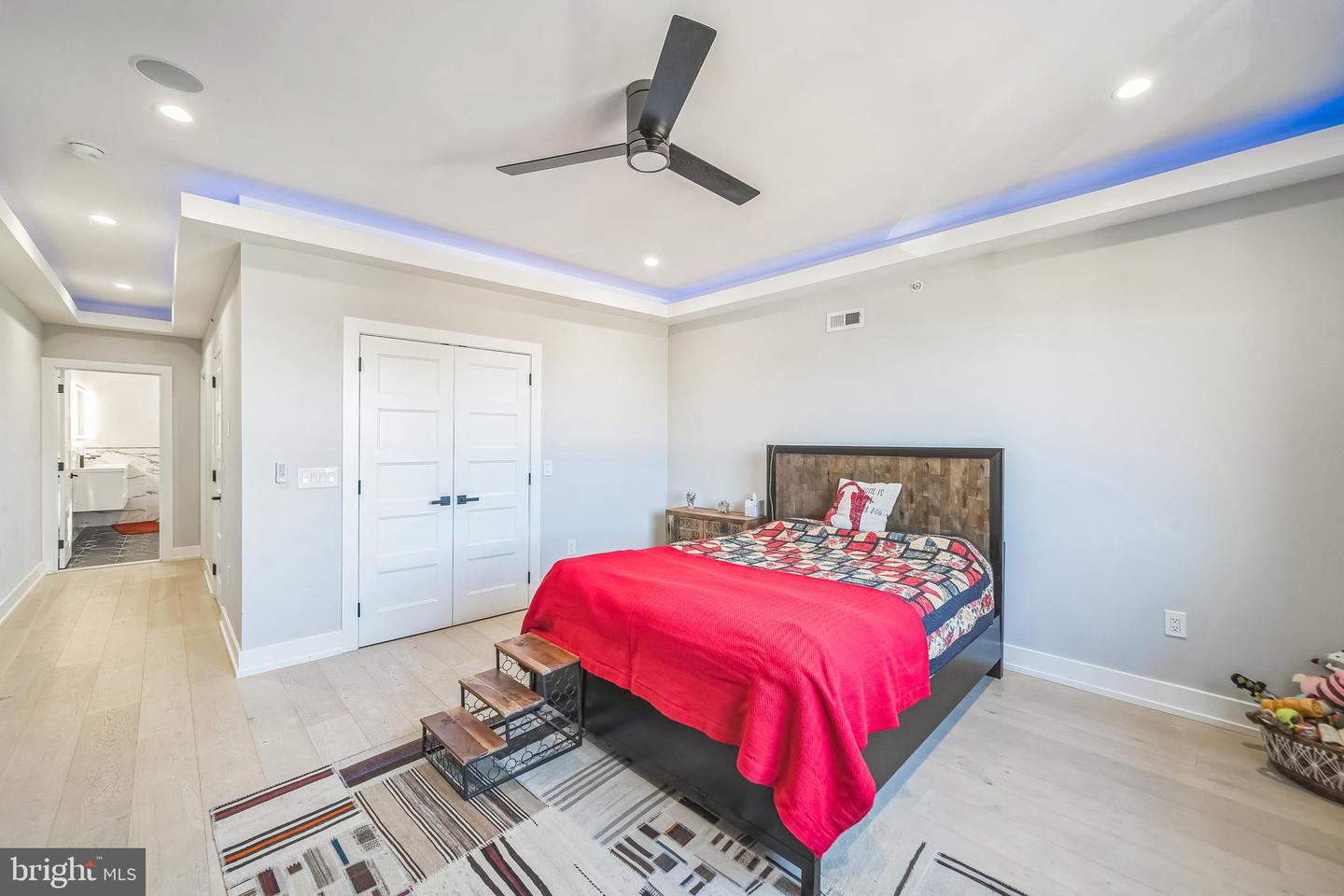 Philadelphia, Pennsylvania, 19146, United States, 4 Bedrooms Bedrooms, ,5 BathroomsBathrooms,Residential,For Sale,1751274