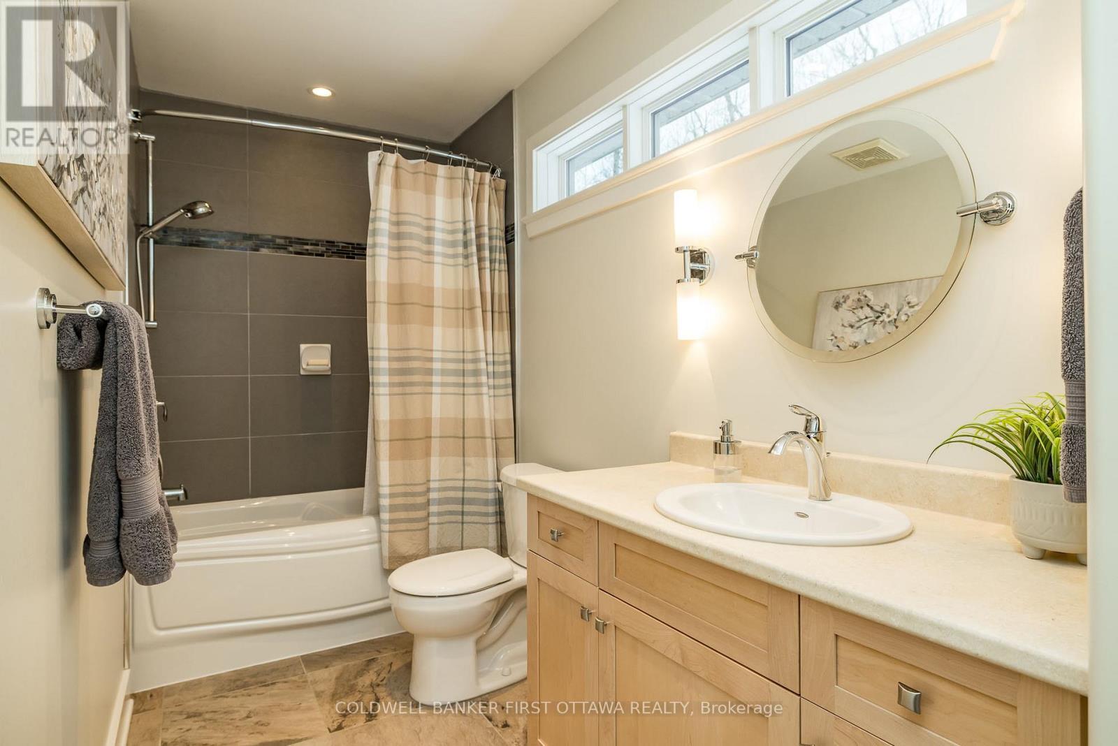BECKWITH, Ontario, K7C 3P2, CA, 7 Bedrooms Bedrooms, ,4 BathroomsBathrooms,Residential,For Sale,1903881