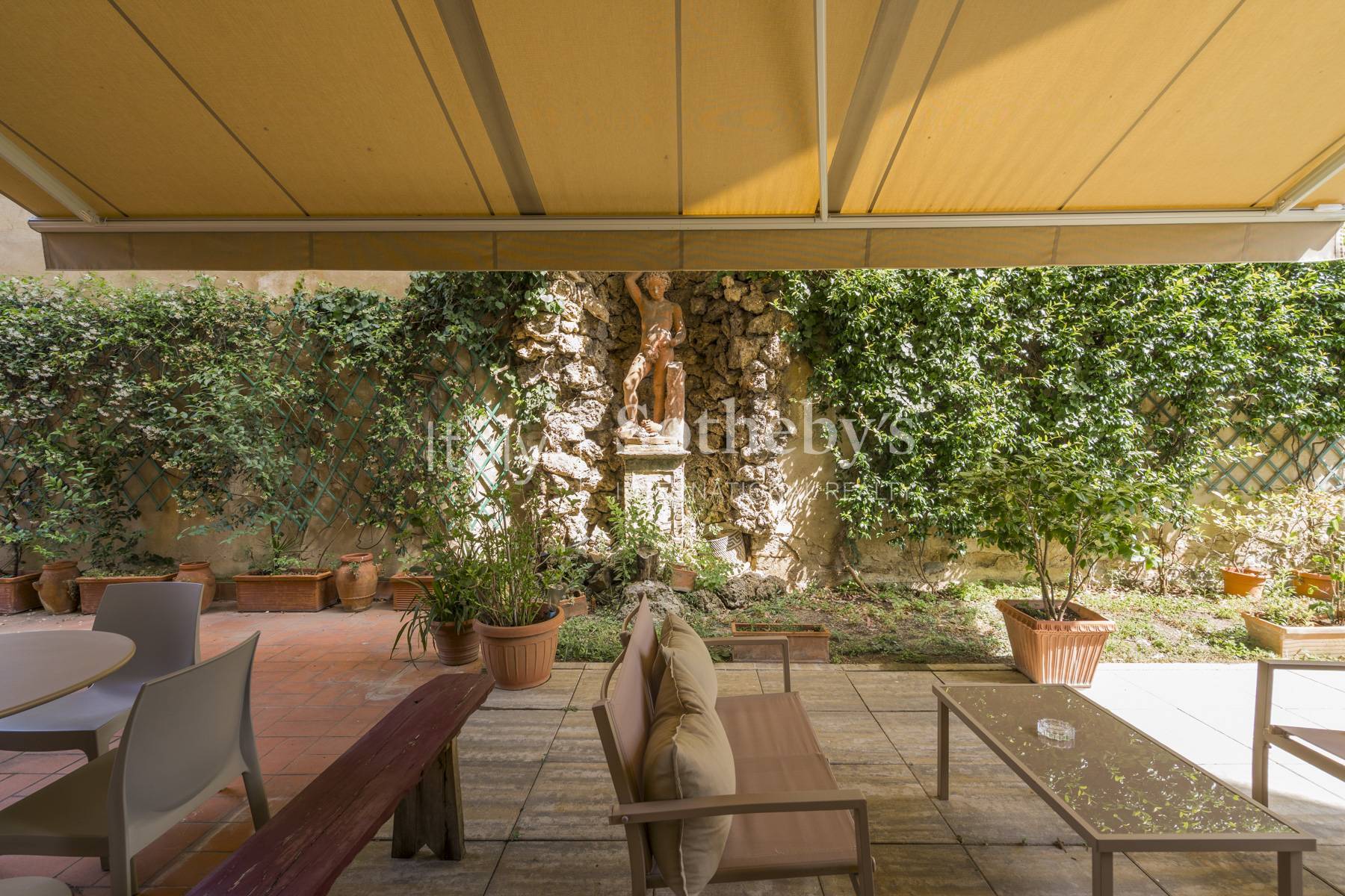  Elegant apartment with private garden - 物件實景
