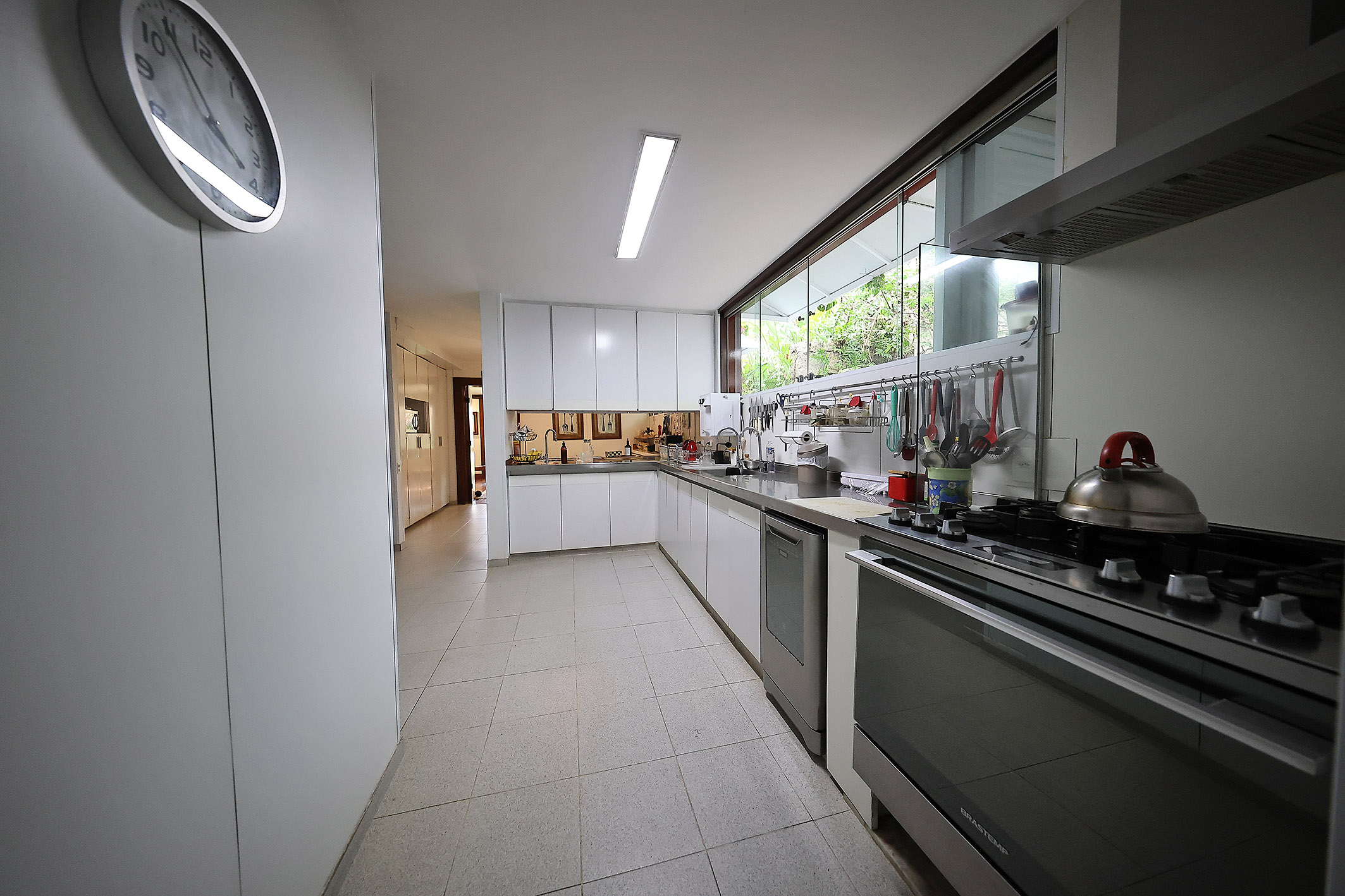  Cláudio Bernardes-designed house integrated with nature - 物件實景