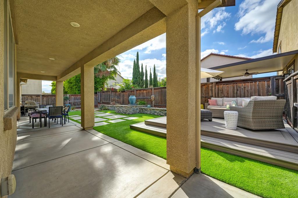 Woodland, California, 95776, United States, 3 Bedrooms Bedrooms, ,2 BathroomsBathrooms,Residential,For Sale,1989380