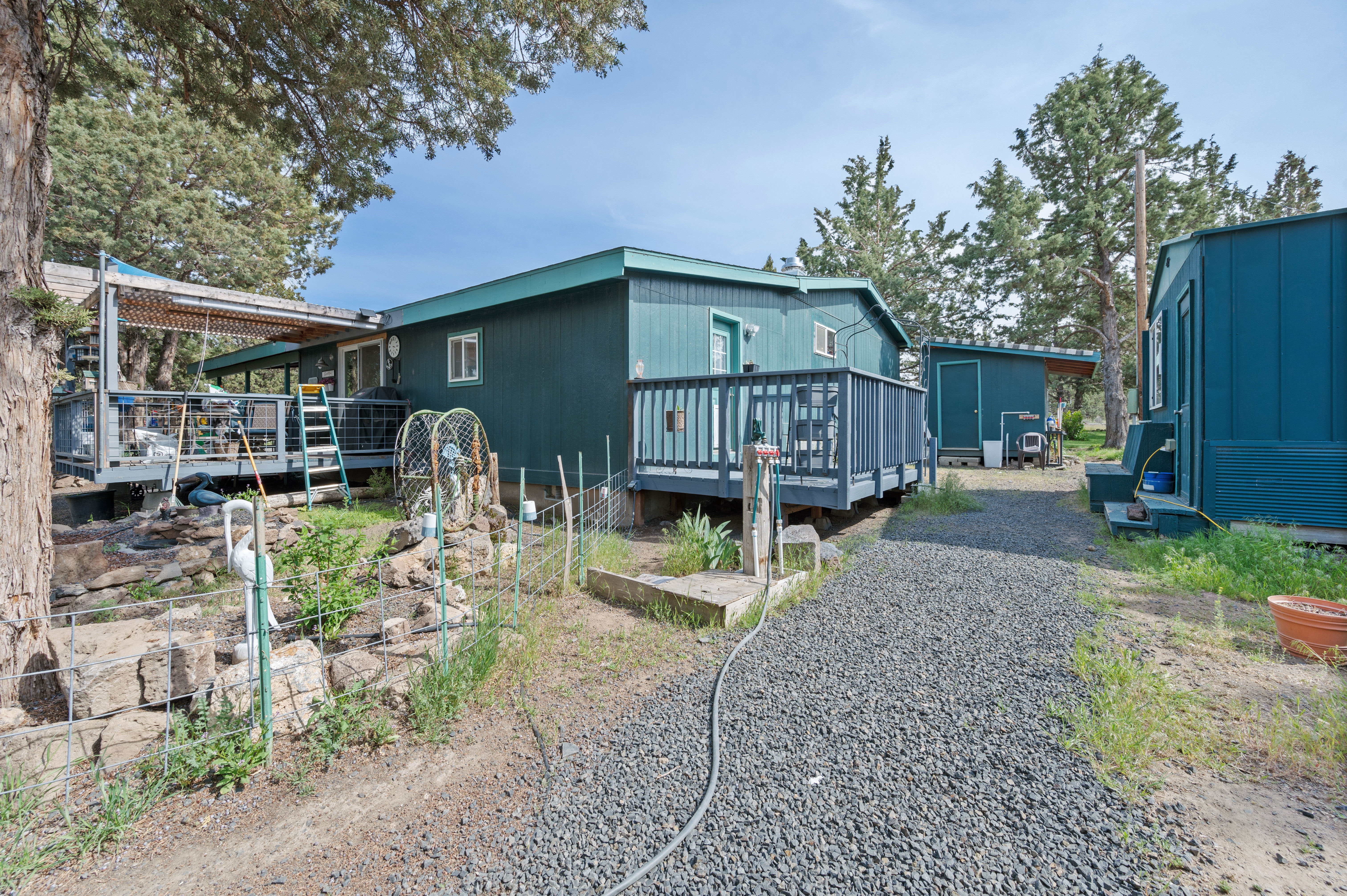 Prineville, Oregon, 97754, United States, 3 Bedrooms Bedrooms, ,2 BathroomsBathrooms,Residential,For Sale,1821437