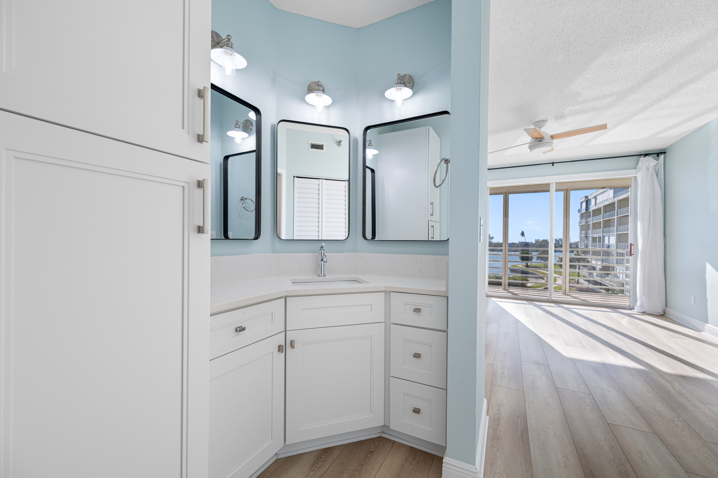 South Pasadena, Florida, 33707, United States, 2 Bedrooms Bedrooms, ,2 BathroomsBathrooms,Residential,For Sale,1987070