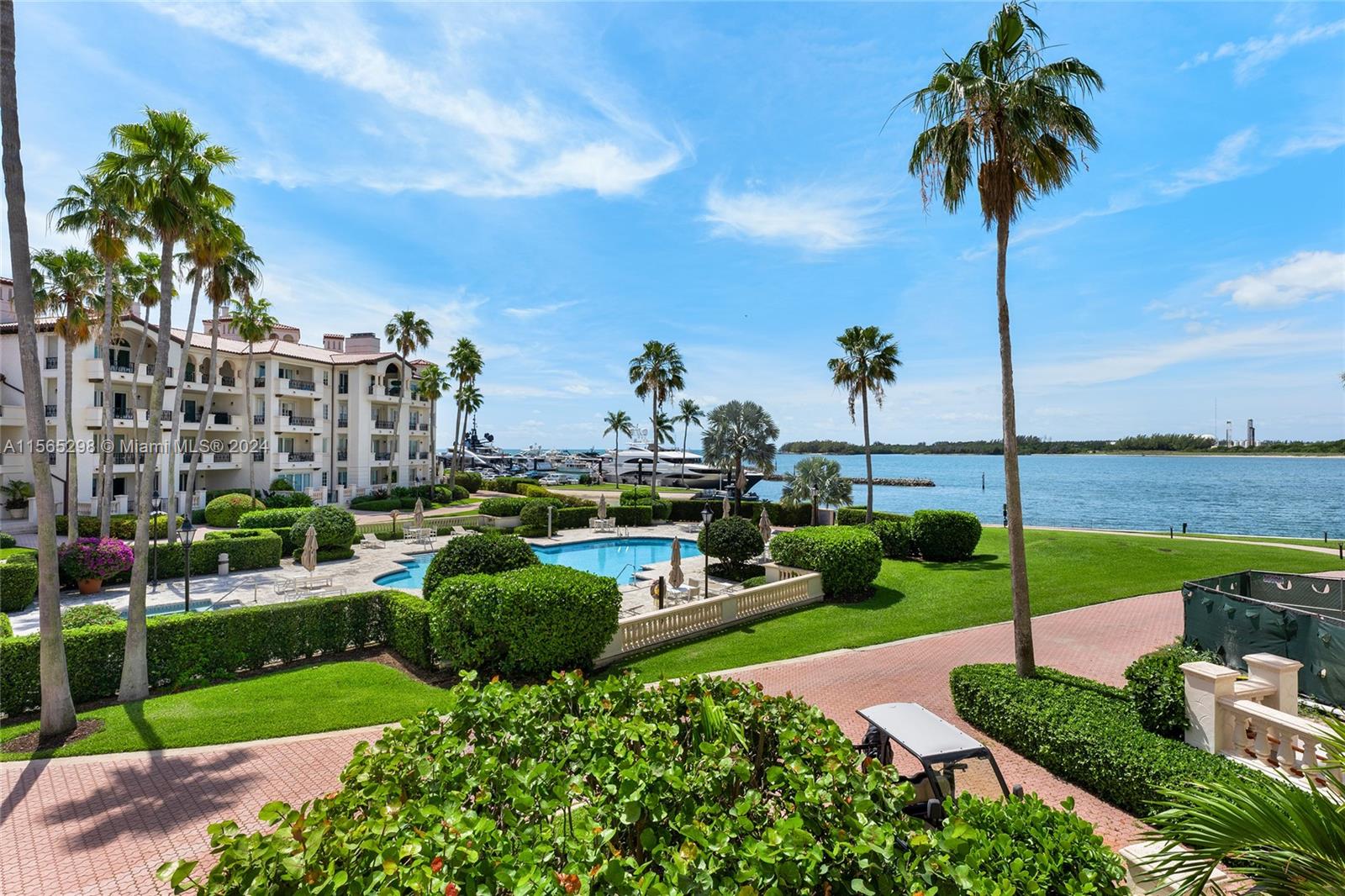 Miami Beach, Florida, 33109, United States, 3 Bedrooms Bedrooms, ,4 BathroomsBathrooms,Residential,For Sale,1926263