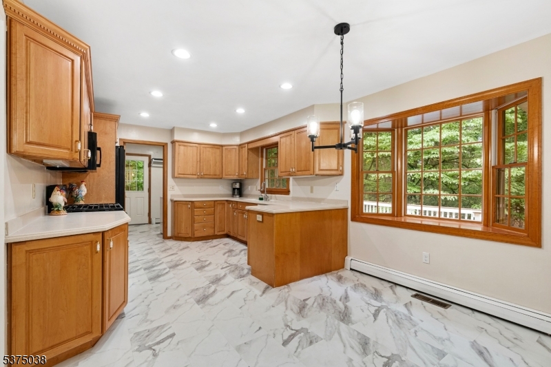 Parsippany-Troy Hills Twp., New Jersey, 07950, United States, 4 Bedrooms Bedrooms, ,3 BathroomsBathrooms,Residential,For Sale,1906733