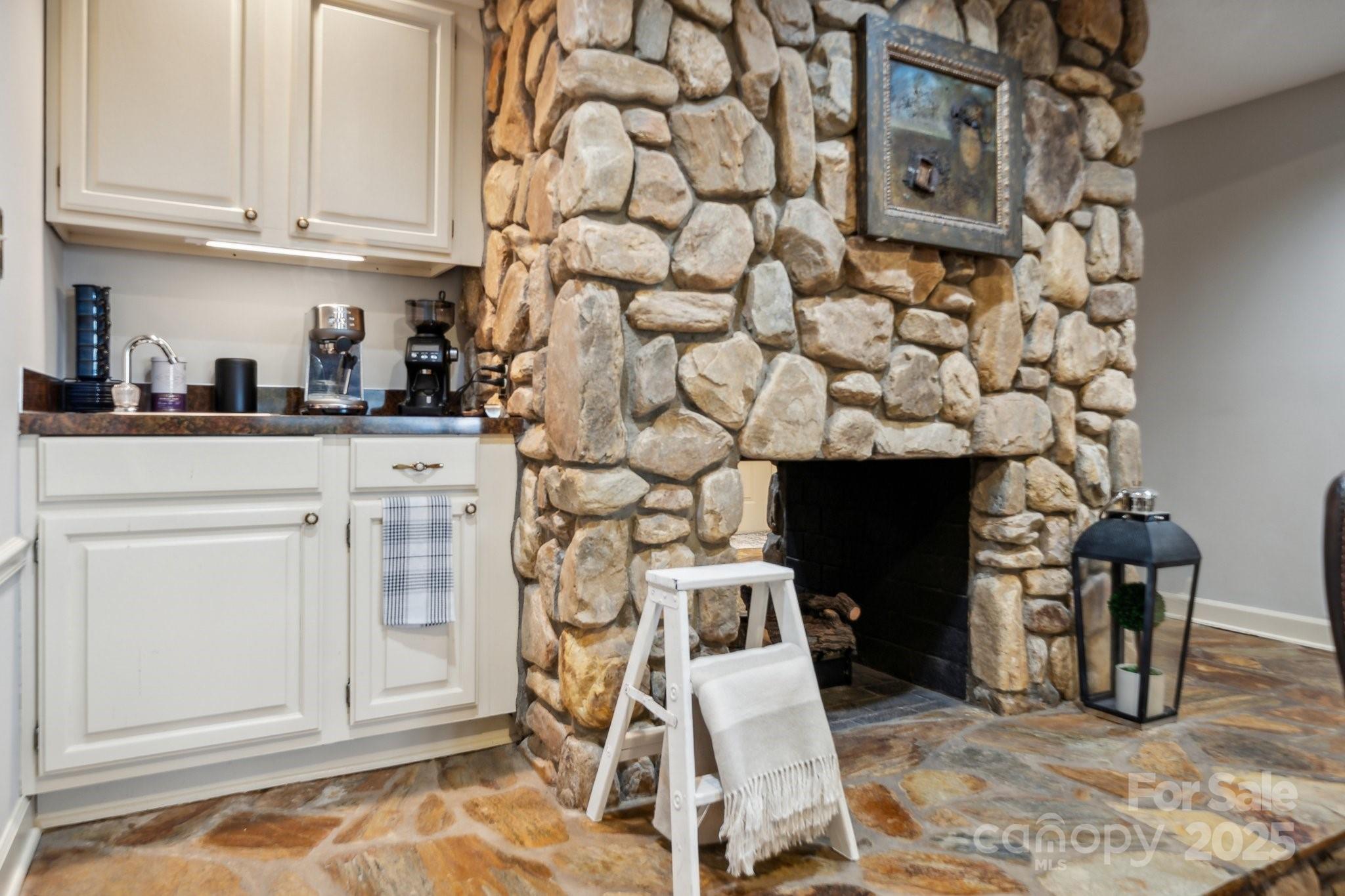 Clover, South Carolina, 29710, United States, 3 Bedrooms Bedrooms, ,2 BathroomsBathrooms,Residential,For Sale,1795322