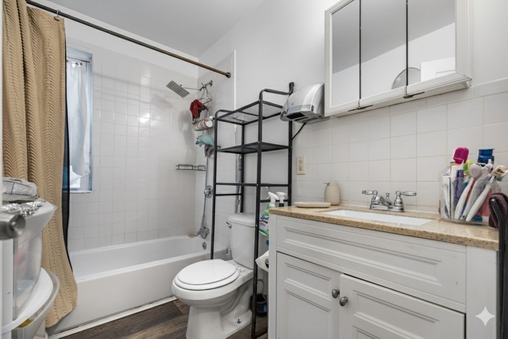 Boston, Massachusetts, 02124, United States, 11 Bedrooms Bedrooms, ,3 BathroomsBathrooms,Residential,For Sale,1978418