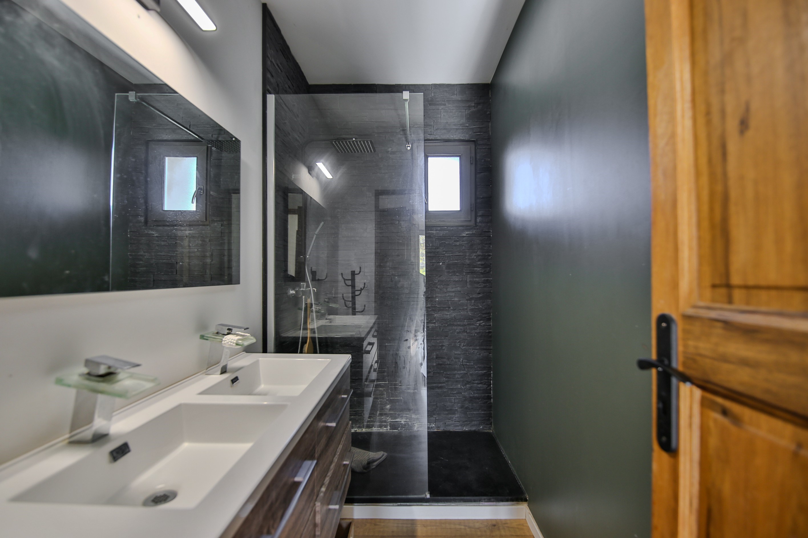  Farmhouse in the countryside of L