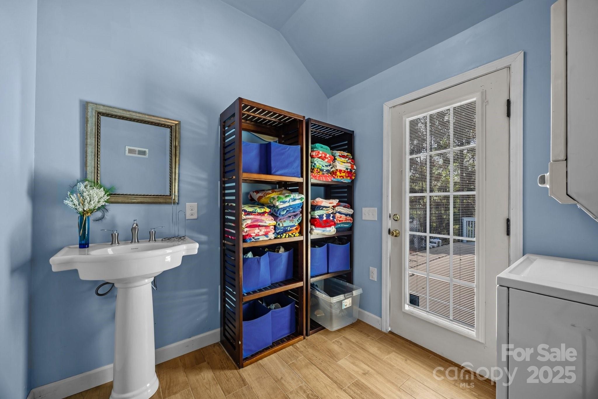 Salisbury, North Carolina, 28146, United States, 4 Bedrooms Bedrooms, ,4 BathroomsBathrooms,Residential,For Sale,1888803