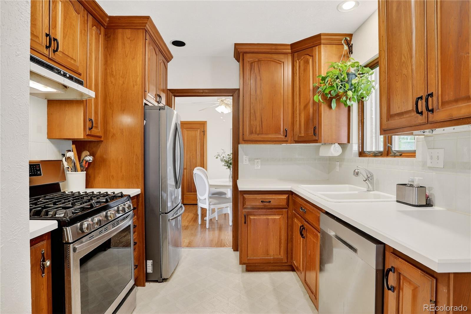 Wheat Ridge, Colorado, 80212, United States, 2 Bedrooms Bedrooms, ,1 BathroomBathrooms,Residential,For Sale,1924749