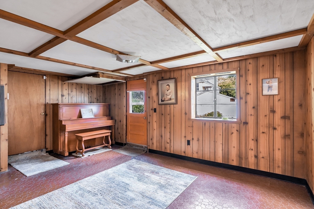 Lawrence, Massachusetts, 01843, United States, 3 Bedrooms Bedrooms, ,1 BathroomBathrooms,Residential,For Sale,1980479