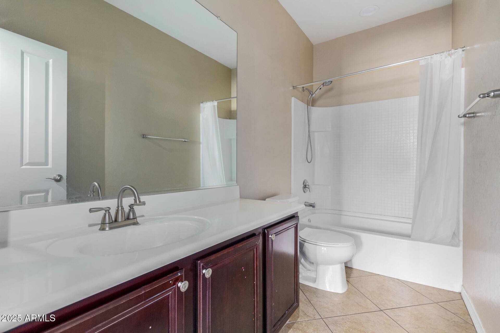 Chandler, Arizona, 85225, United States, 3 Bedrooms Bedrooms, ,2 BathroomsBathrooms,Residential,For Sale,1852151