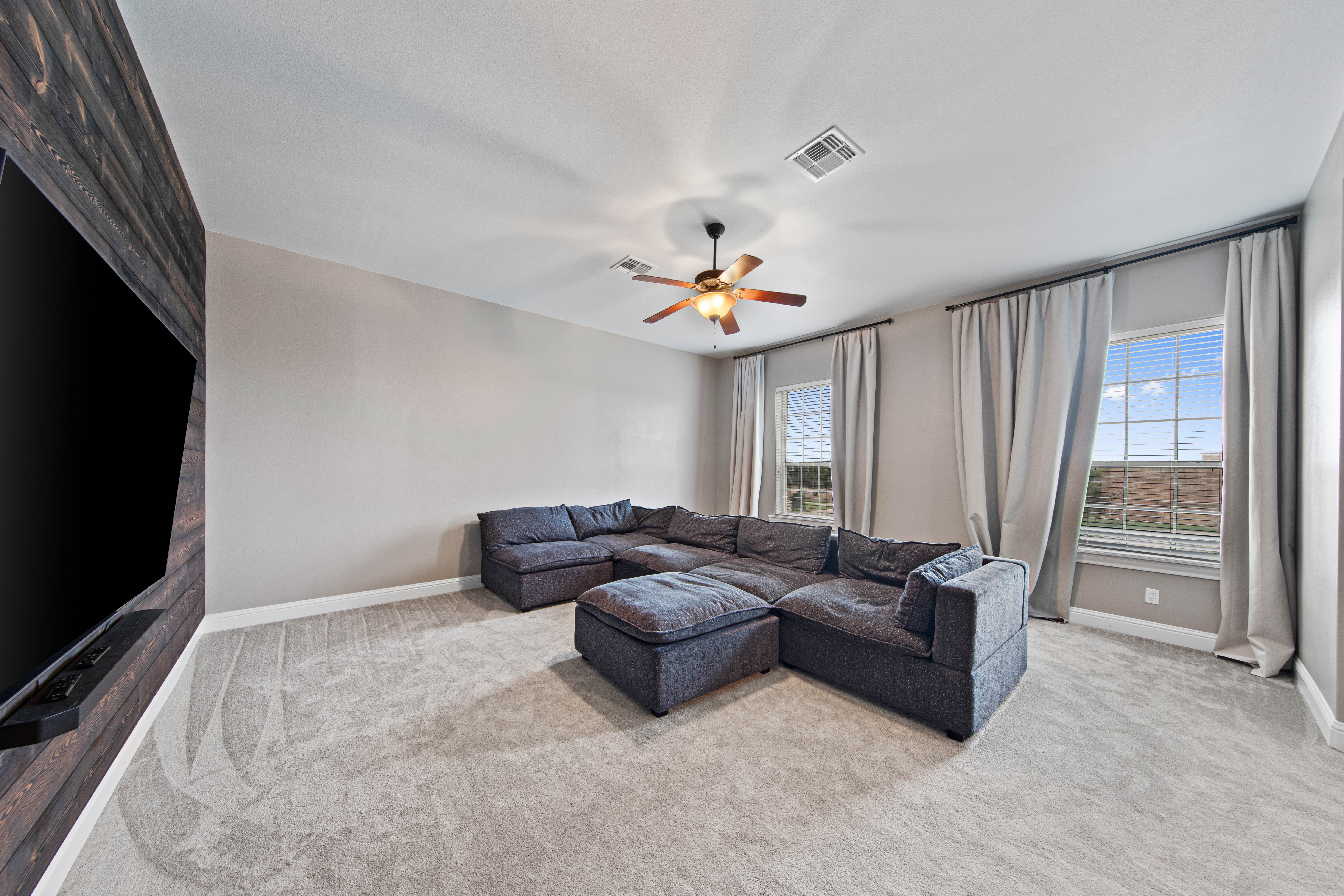 14847 Valencia Circle South, Harlingen, Texas, 78552, United States, 5 Bedrooms Bedrooms, ,7 BathroomsBathrooms,Residential,For Sale,14847 Valencia Circle South,1683740