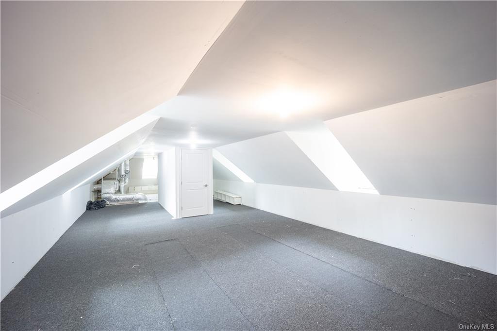 New Rochelle, New York, 10804, United States, 5 Bedrooms Bedrooms, ,5 BathroomsBathrooms,Residential,For Sale,1983034