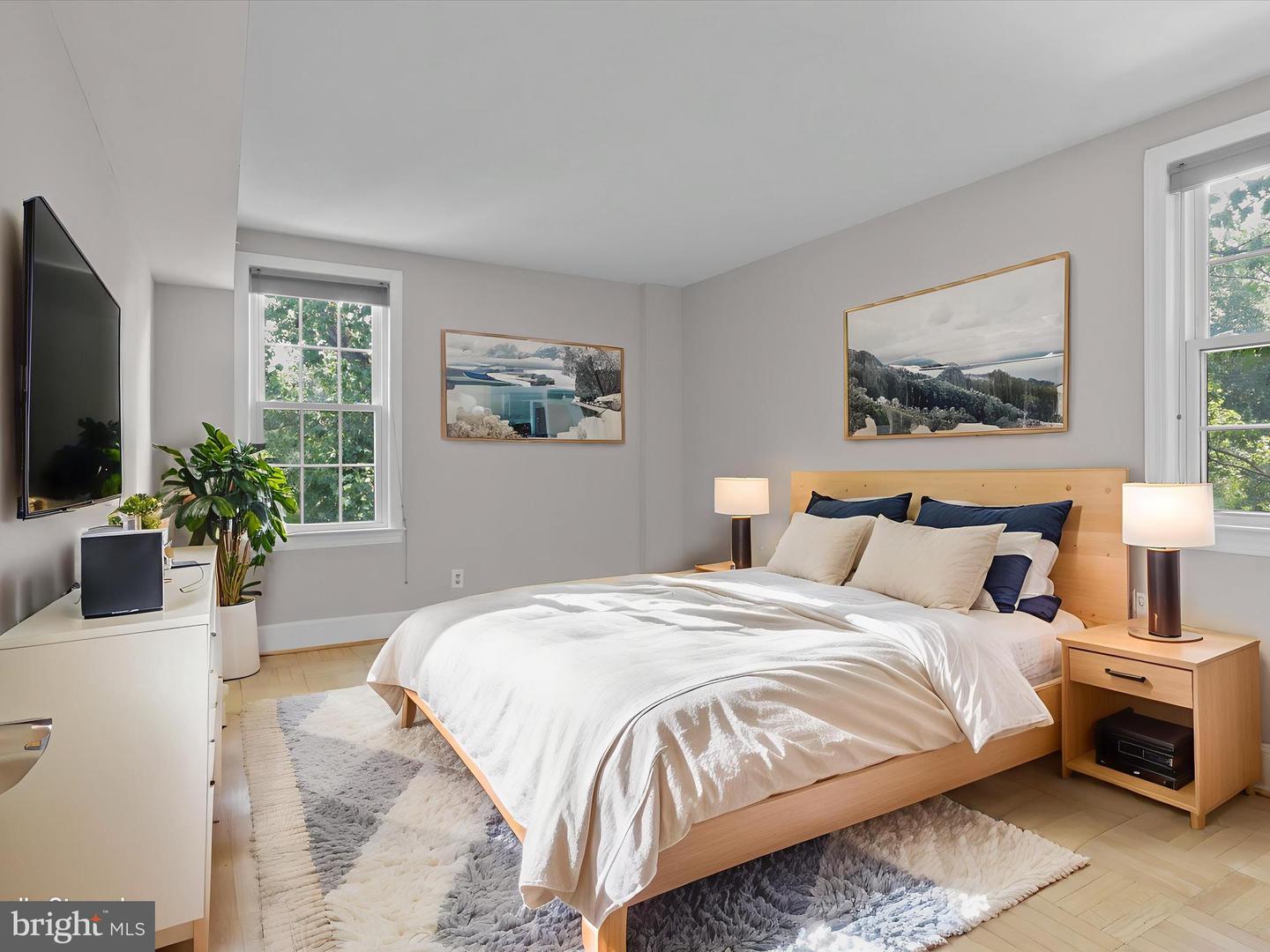Washington, District of Columbia, 20008, United States, 2 Bedrooms Bedrooms, ,1 BathroomBathrooms,Residential,For Sale,1875463