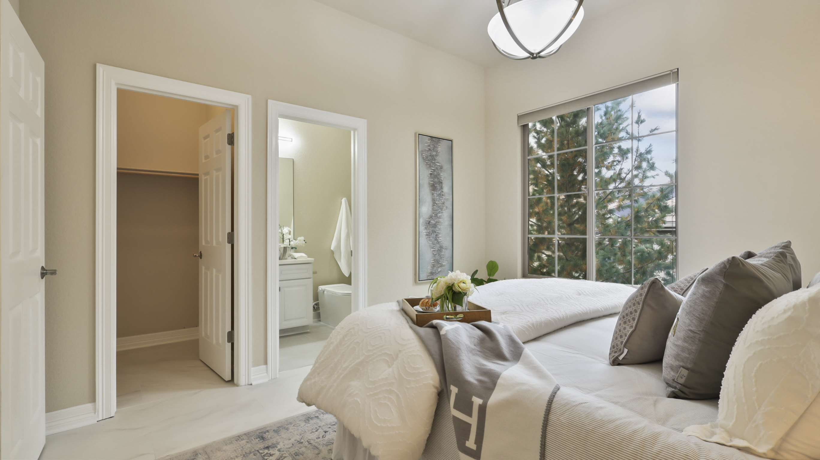 Lone Tree, Colorado, 80124, United States, 5 Bedrooms Bedrooms, ,5 BathroomsBathrooms,Residential,For Sale,1988752