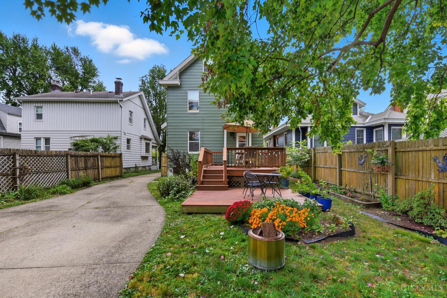 Cincinnati, Ohio, 45209, United States, 5 Bedrooms Bedrooms, ,2 BathroomsBathrooms,Residential,For Sale,1966693