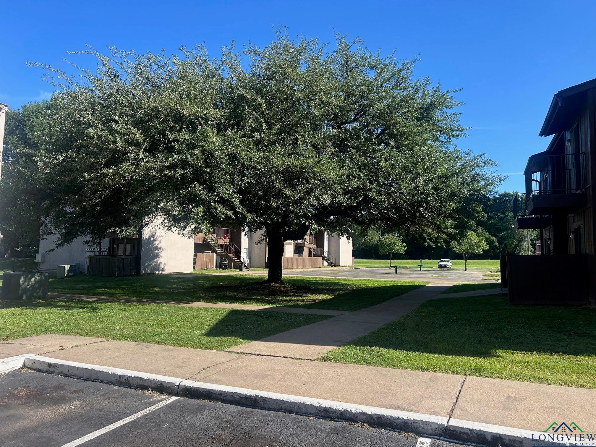 Marshall, Texas, 75670, United States, ,Residential,For Sale,1823446