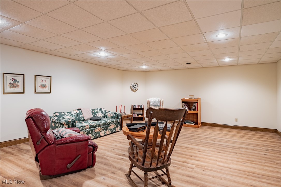 Vienna, West Virginia, 26105, United States, 4 Bedrooms Bedrooms, ,3 BathroomsBathrooms,Residential,For Sale,1902591