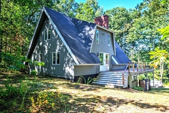 Westford, Massachusetts, 01886, United States, 4 Bedrooms Bedrooms, ,3 BathroomsBathrooms,Residential,For Sale,1980422