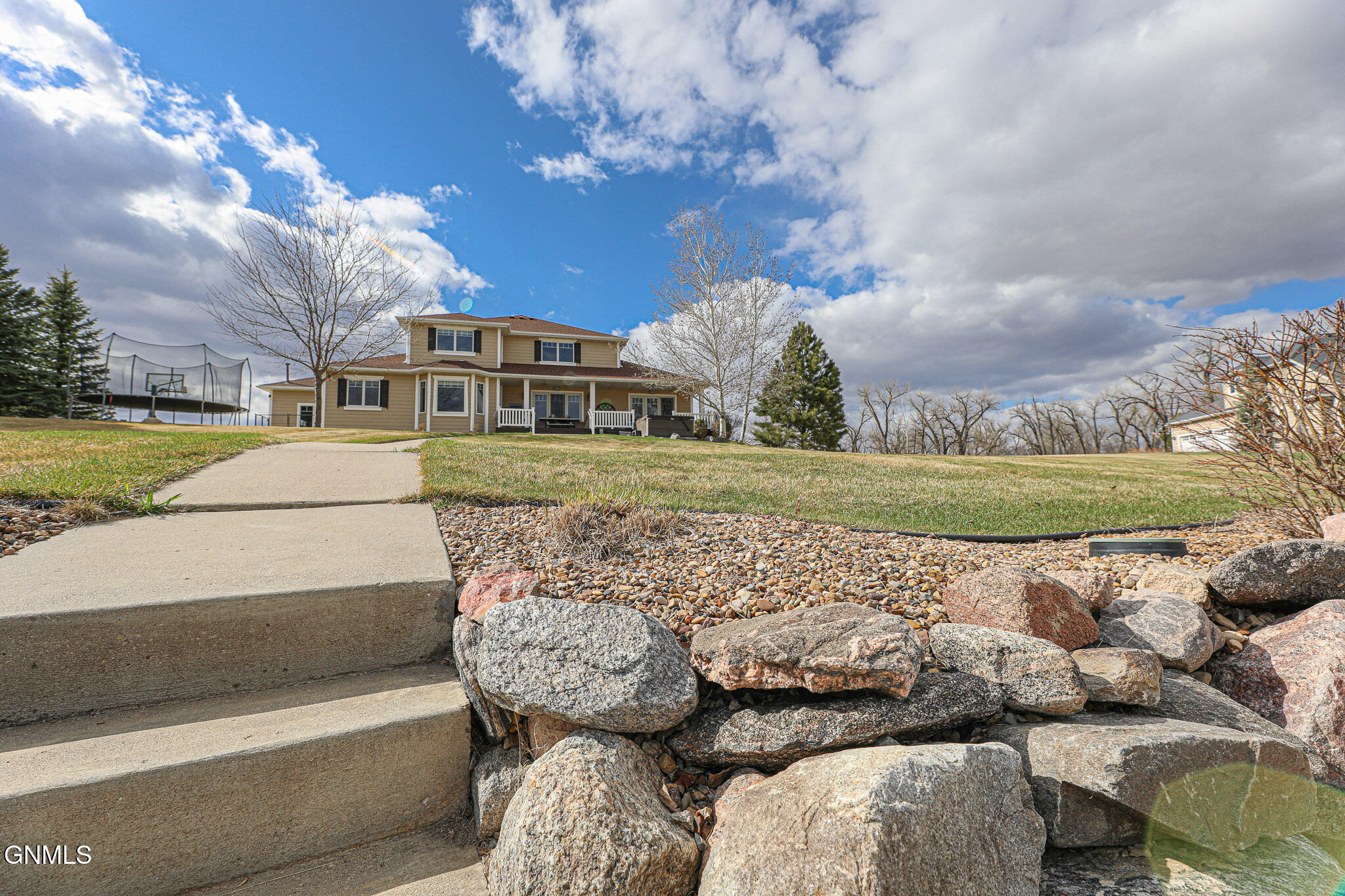 Bismarck, North Dakota, 58503, United States, 6 Bedrooms Bedrooms, ,5 BathroomsBathrooms,Residential,For Sale,1980273
