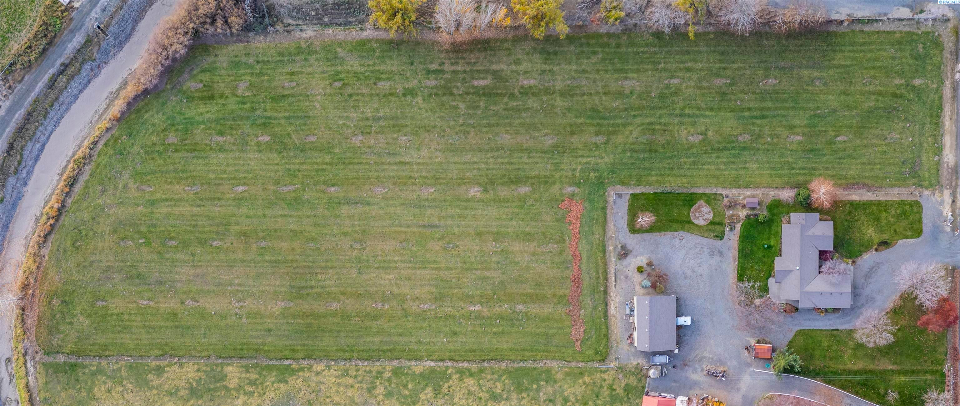 Sunnyside, Washington, 98944, United States, 3 Bedrooms Bedrooms, ,2 BathroomsBathrooms,Residential,For Sale,1998016