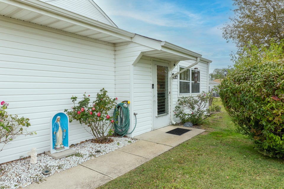 Mediterranean Ct, Barnegat, NJ 08005