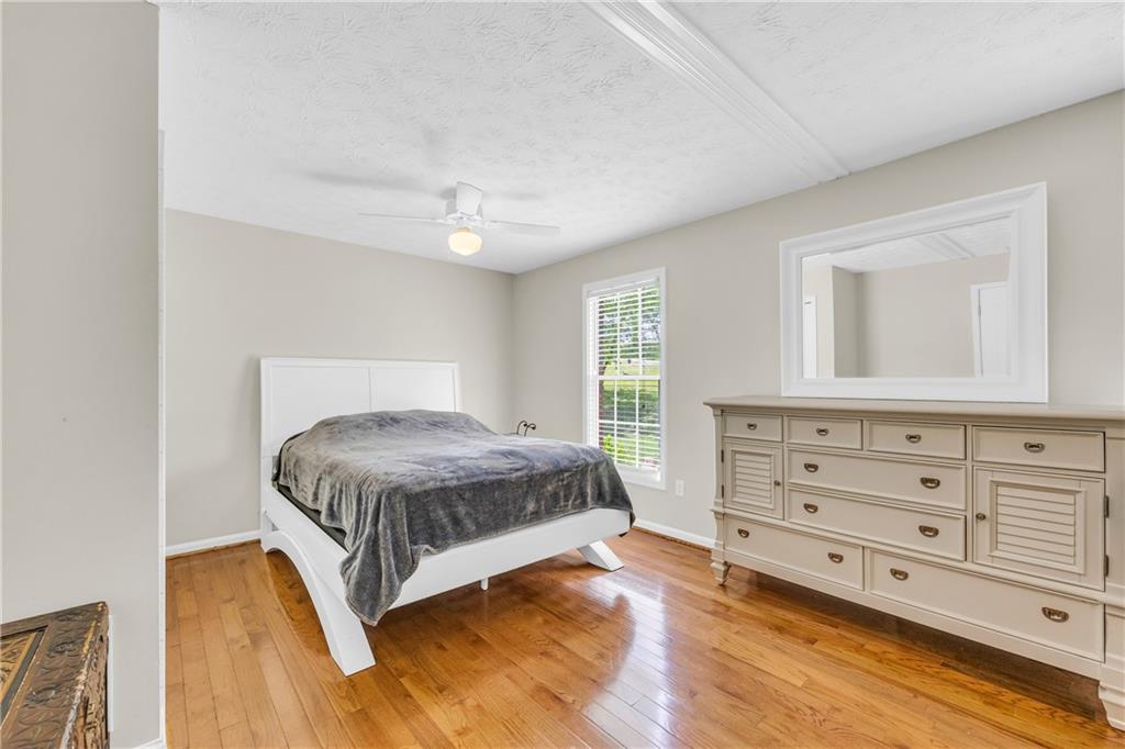 Murrayville, Georgia, 30564, United States, 5 Bedrooms Bedrooms, ,4 BathroomsBathrooms,Residential,For Sale,1836190