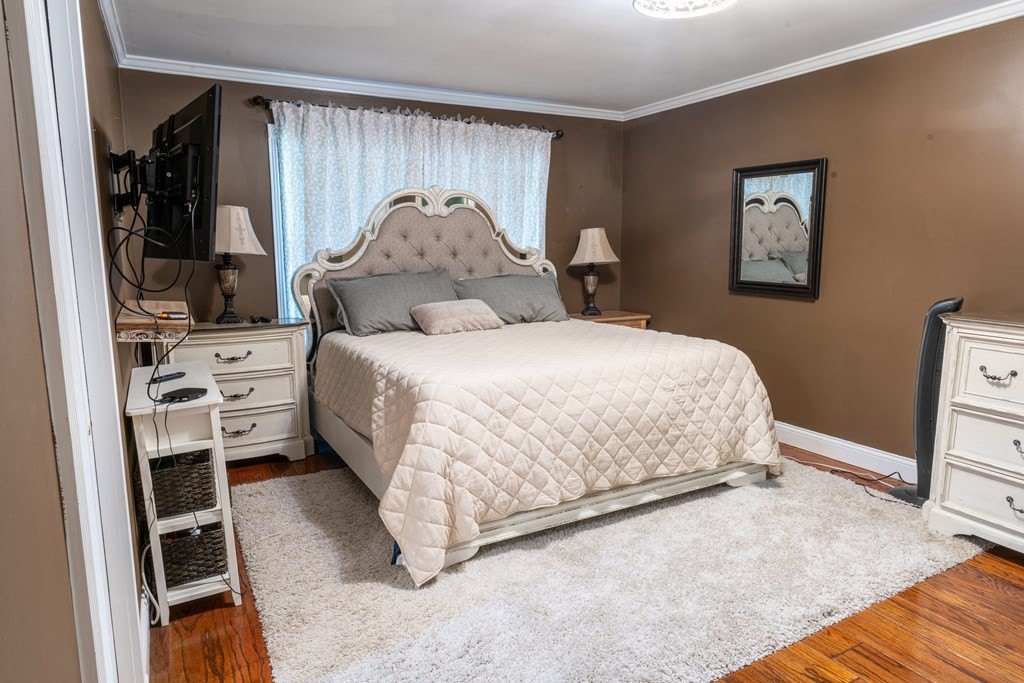 Prestonsburg, Kentucky, 41653, United States, 4 Bedrooms Bedrooms, ,5 BathroomsBathrooms,Residential,For Sale,2048061