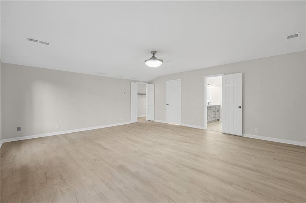 Snellville, Georgia, 30039, United States, 5 Bedrooms Bedrooms, ,4 BathroomsBathrooms,Residential,For Sale,1993862