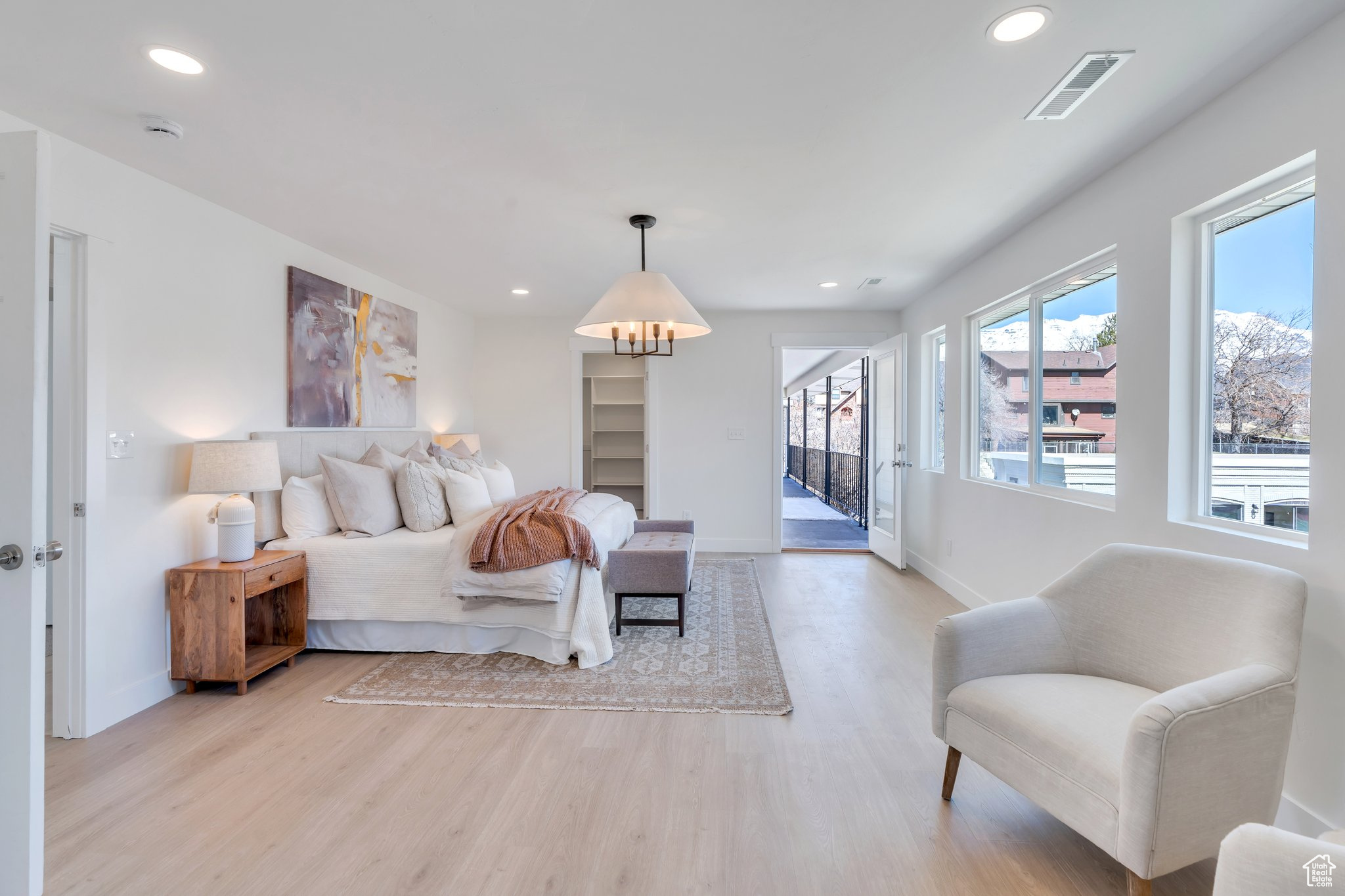 Orem, Utah, 84058, United States, 6 Bedrooms Bedrooms, ,6 BathroomsBathrooms,Residential,For Sale,1829132