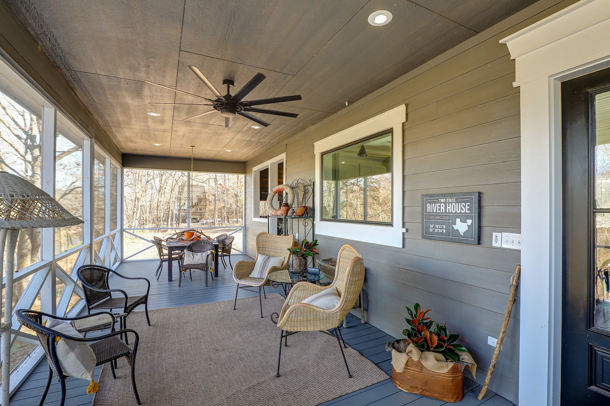 Glenwood, Arkansas, 71943, United States, 4 Bedrooms Bedrooms, ,6 BathroomsBathrooms,Residential,For Sale,1983549