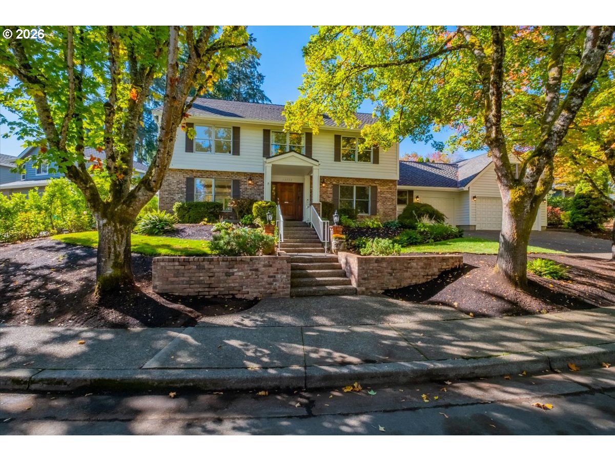 Hiteon Dr, Beaverton, OR 97008