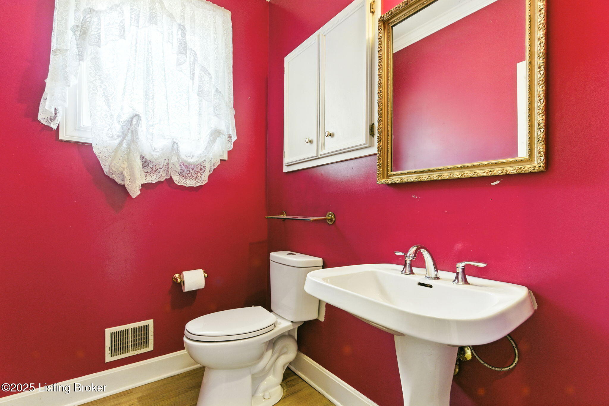 Prospect, Kentucky, 40059, United States, 4 Bedrooms Bedrooms, ,4 BathroomsBathrooms,Residential,For Sale,1941807