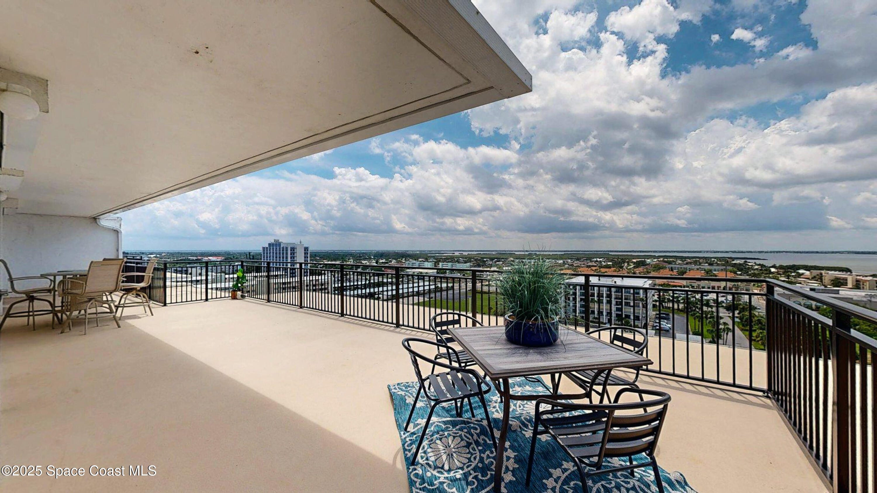 Cocoa Beach, Florida, 32931, United States, 2 Bedrooms Bedrooms, ,2 BathroomsBathrooms,Residential,For Sale,1991953