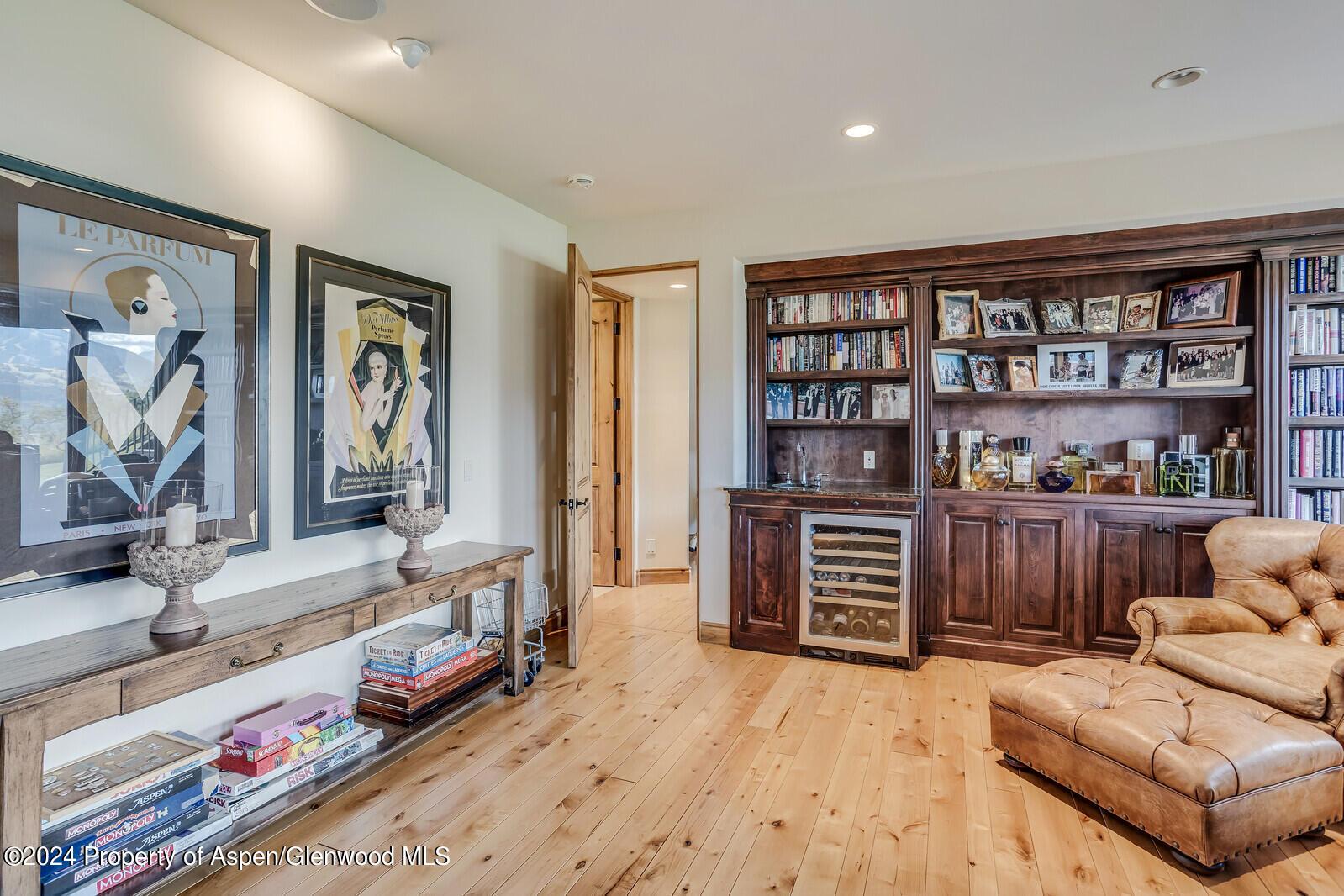 Aspen, Colorado, 81611, United States, 5 Bedrooms Bedrooms, ,6 BathroomsBathrooms,Residential,For Sale,1807342